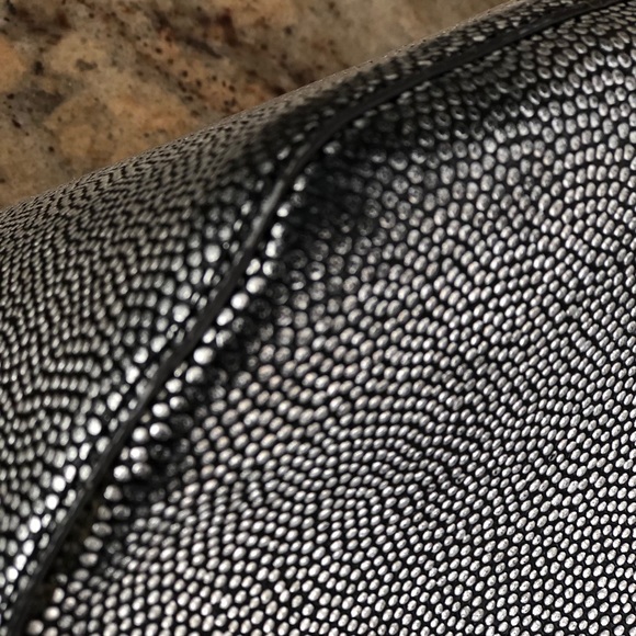 Henri Bendel silver/black tote bag - Picture 8 of 10